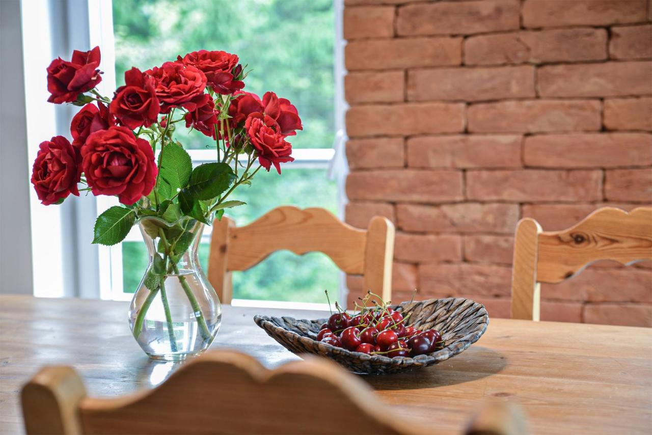 Terrace Apartments เอ็กเกอร์ ภายนอก รูปภาพ
