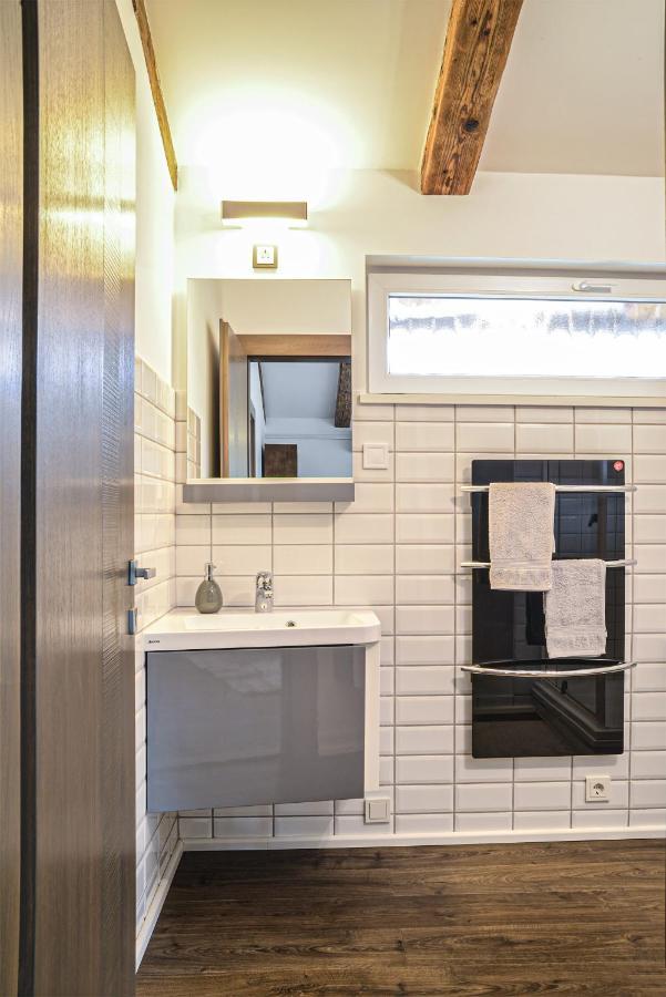 Terrace Apartments เอ็กเกอร์ ภายนอก รูปภาพ