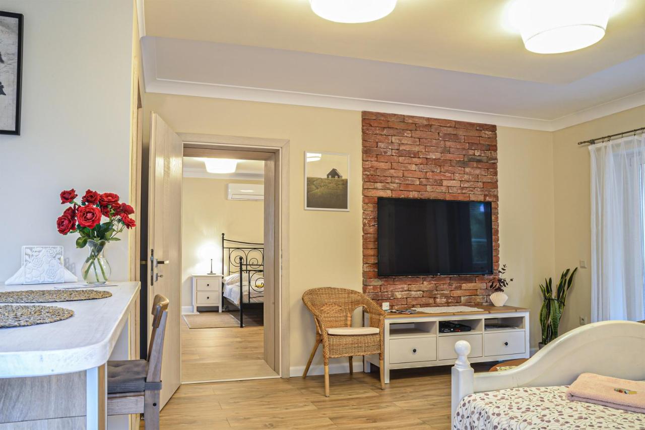 Terrace Apartments เอ็กเกอร์ ภายนอก รูปภาพ