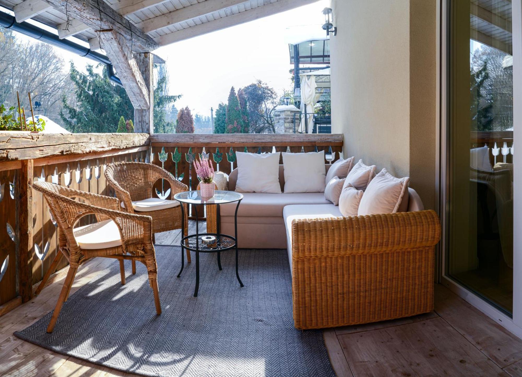 Terrace Apartments เอ็กเกอร์ ภายนอก รูปภาพ